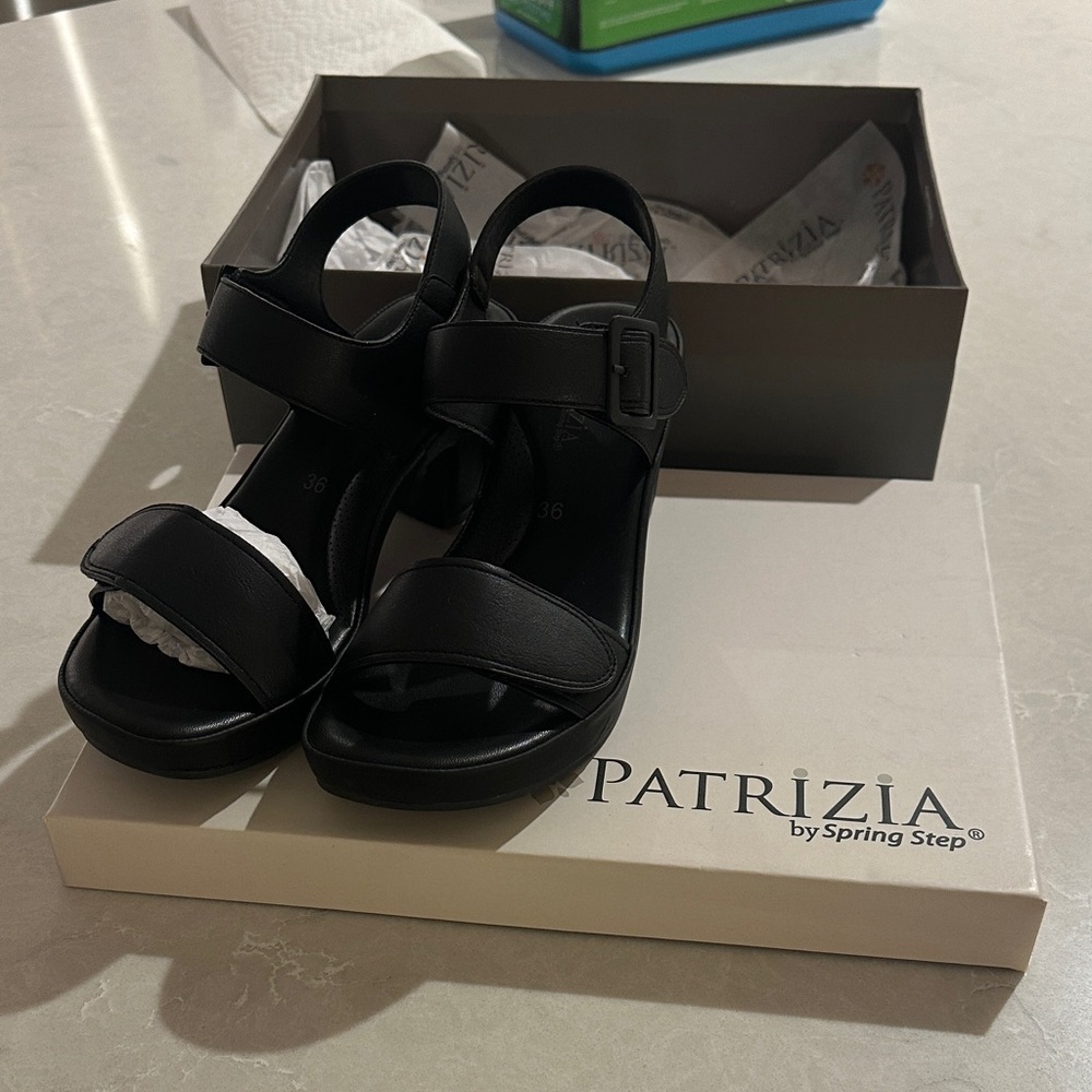 Spring Step Black Heeled Sandals